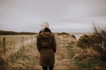 Bequeme Herbstoutfits für Frauen