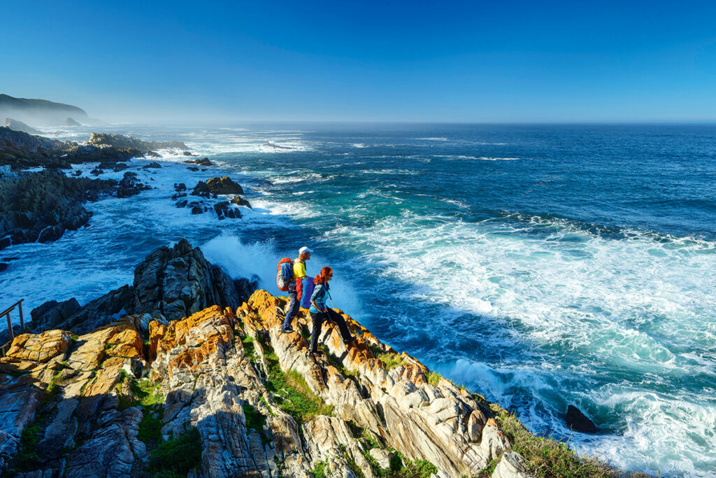 Wanderer auf dem Otter Trail in Südafrika